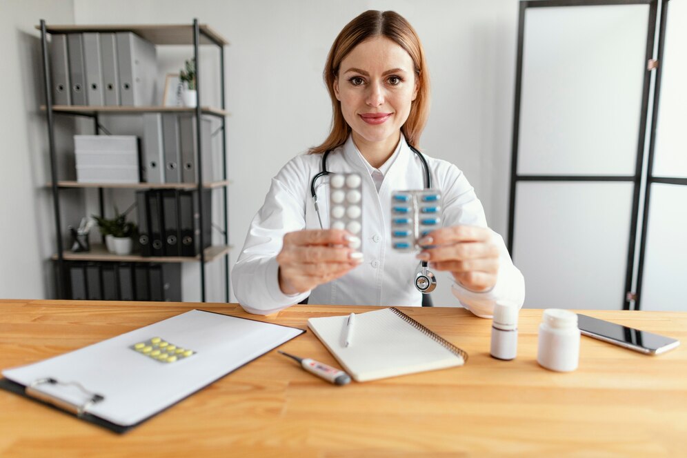 medium-shot-doctor-holding-medicine